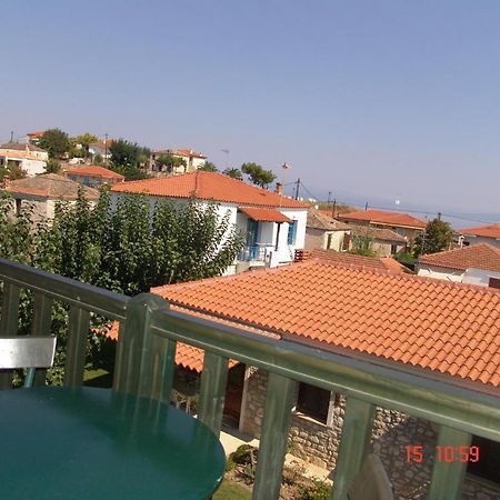 Nikos Apartments Afytos Eksteriør bilde