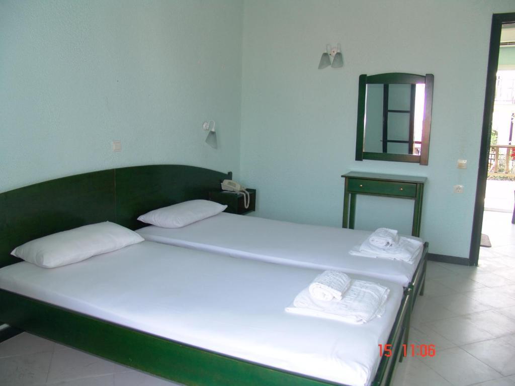 Nikos Apartments Afytos Eksteriør bilde