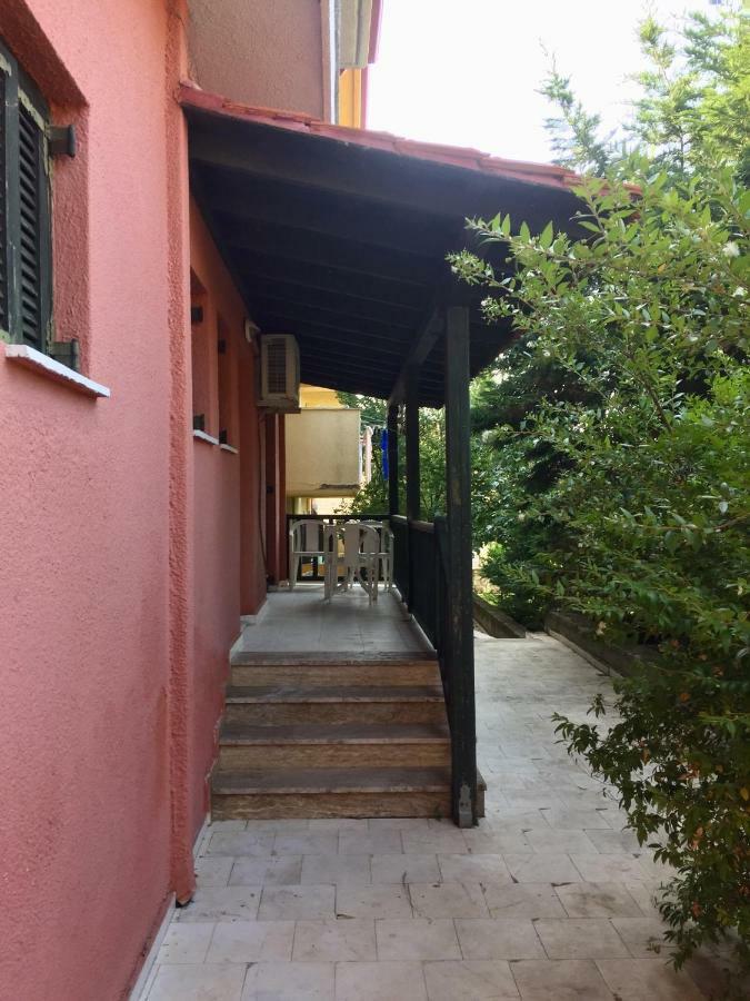 Nikos Apartments Afytos Eksteriør bilde