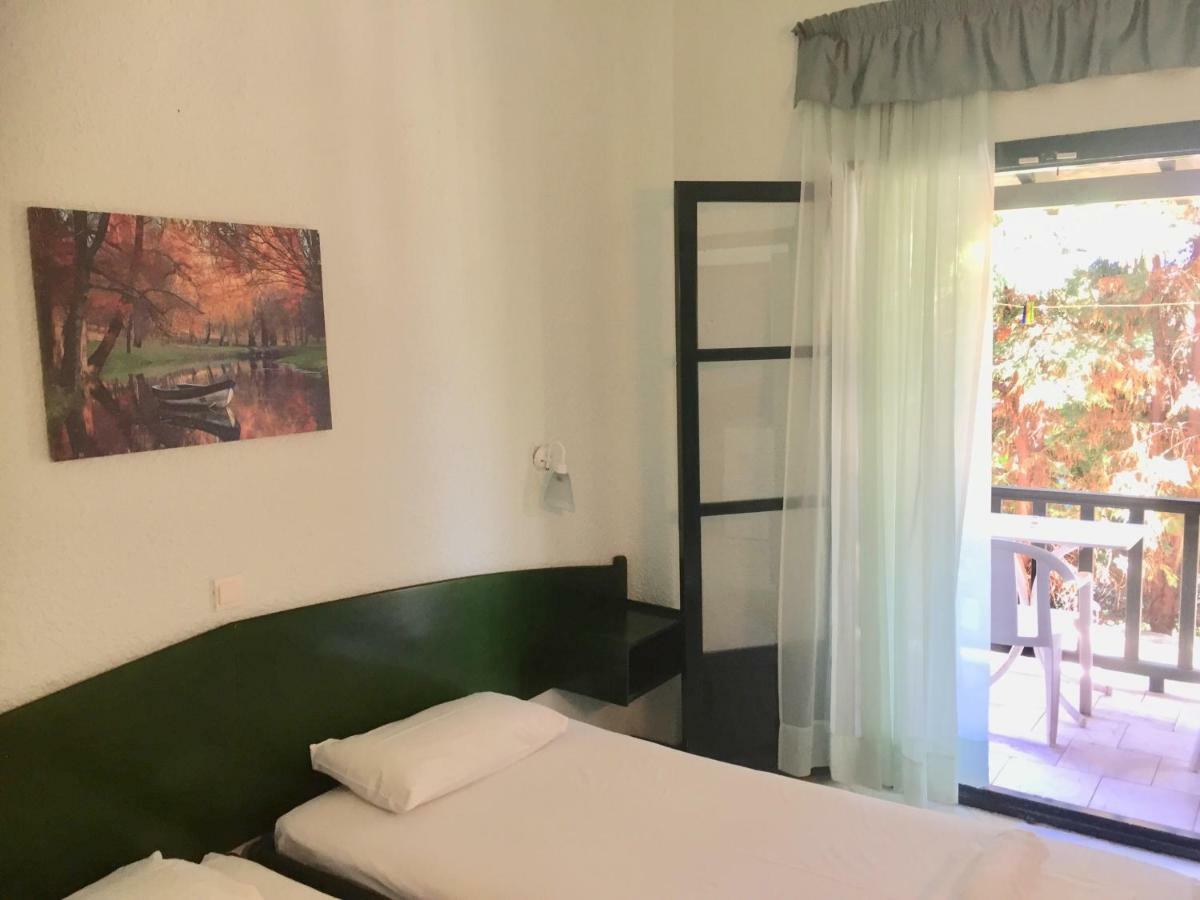 Nikos Apartments Afytos Eksteriør bilde